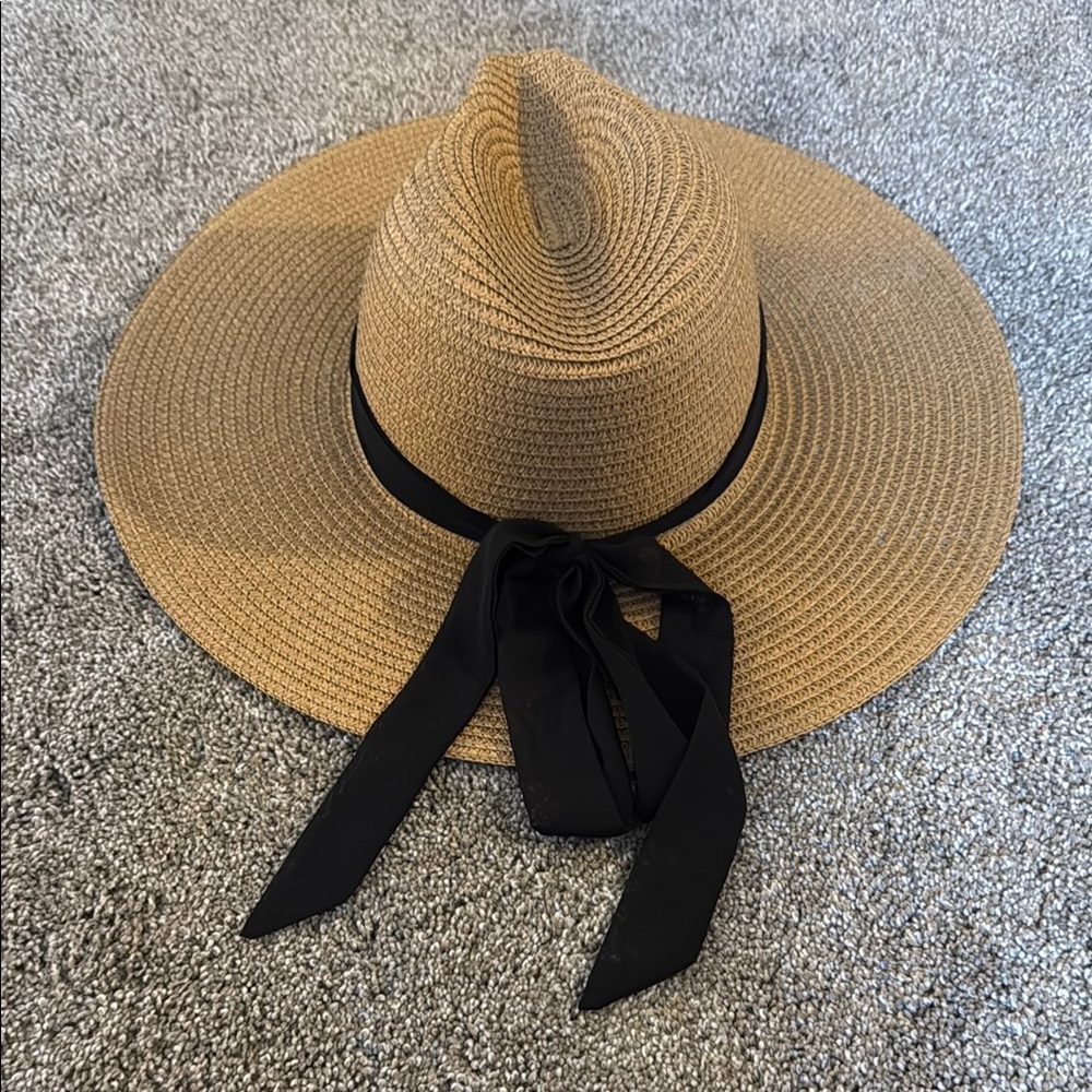 Vince Camuto Tan and Black Fedora Hat - Picture 2 of 3